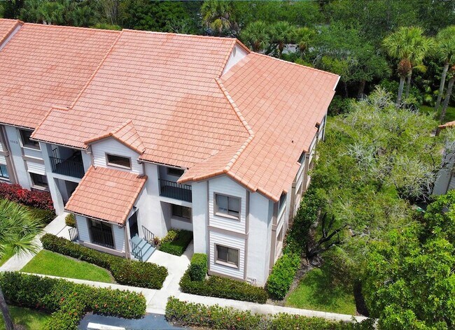 Foto del edificio - 1103 Duncan Cir