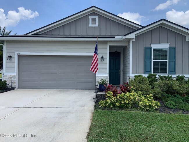 Foto del edificio - 816 Redtail Ln