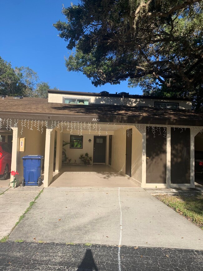 Entry - 2222 Circlewood Dr