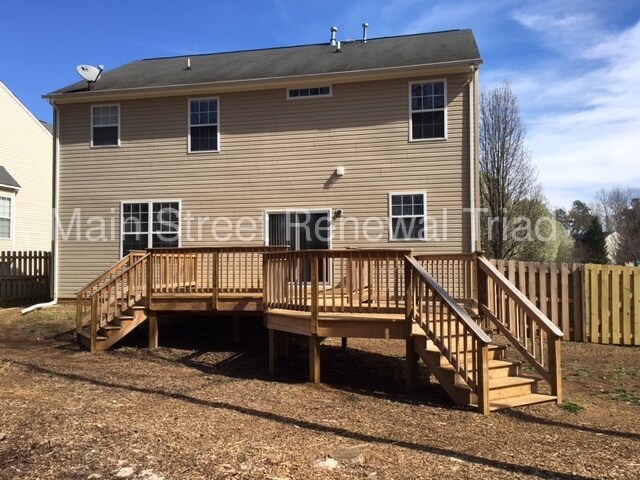 Building Photo - 1120 Hampton Park Dr