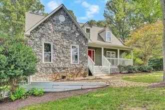Building Photo - 400 N Church Dr