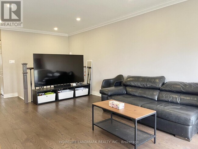 Photo du bâtiment - 91 McNicoll Ave