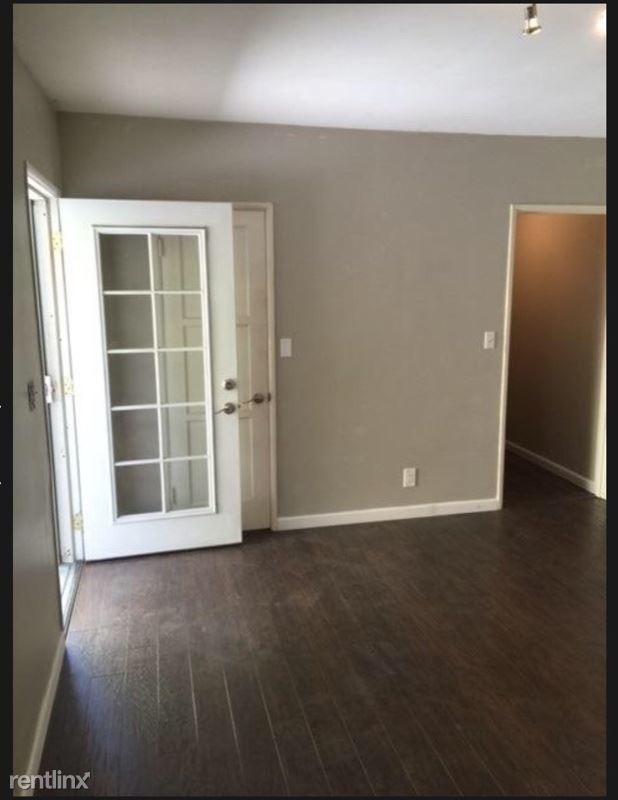 Building Photo - 1 br, 1 bath Apartment - 7700, Henefer Ave
