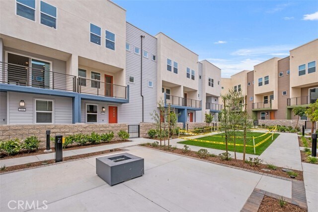 Foto del edificio - 1637 W Lincoln Ave