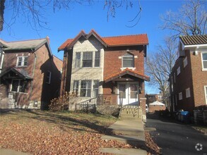 Building Photo - 1018 Claytonia Terrace