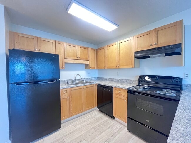 Building Photo - Sailpoint Bay Apartments