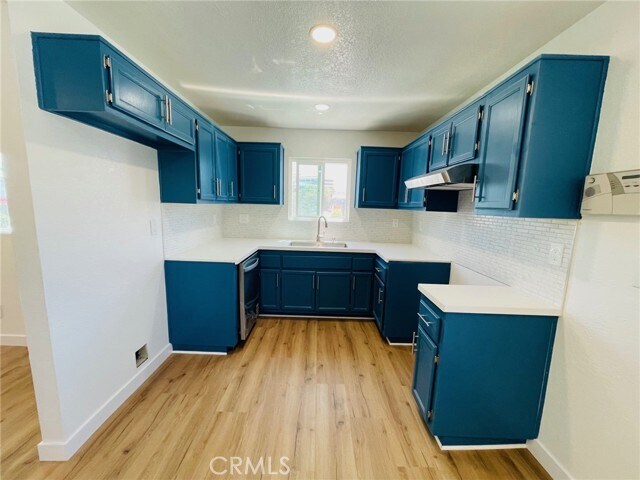 Foto del edificio - 1332 W 20th St
