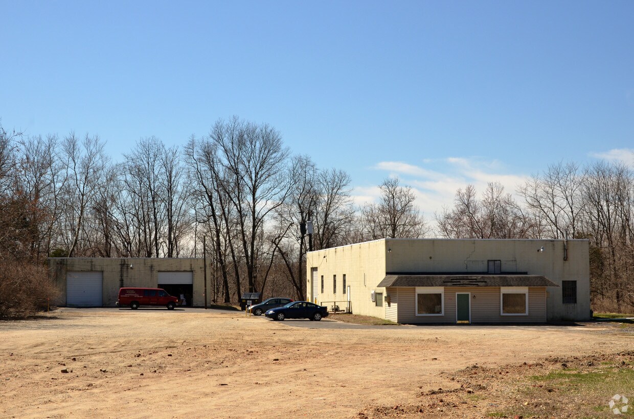 Foto del edificio - 26 Simpson Ave