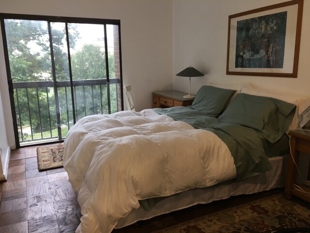 Foto principal - 1001 26th St NW