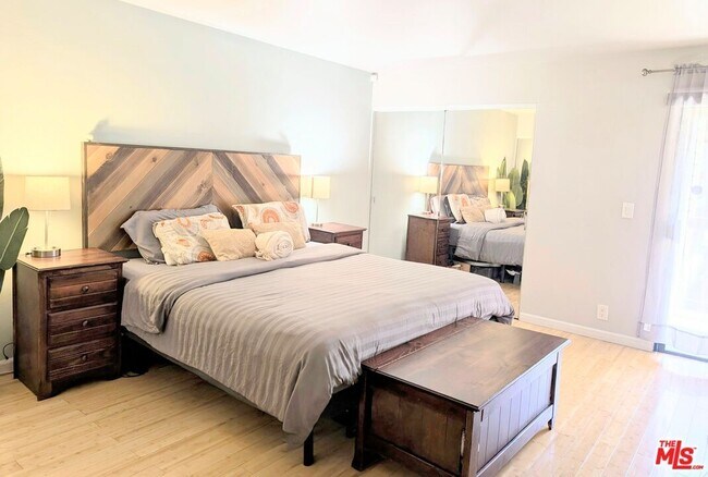 Foto del edificio - 835 S Lucerne Blvd