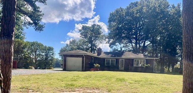 Building Photo - 13513 Deerfield Trail