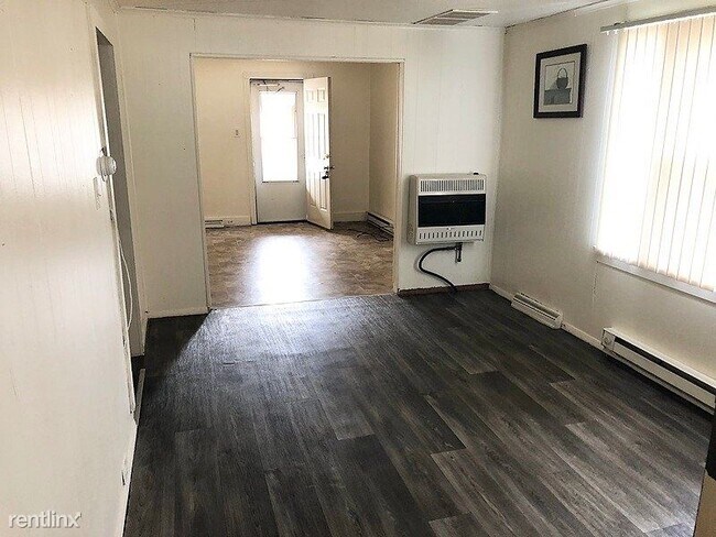 Building Photo - 3 br, 1 bath House - 115 Cinder Street