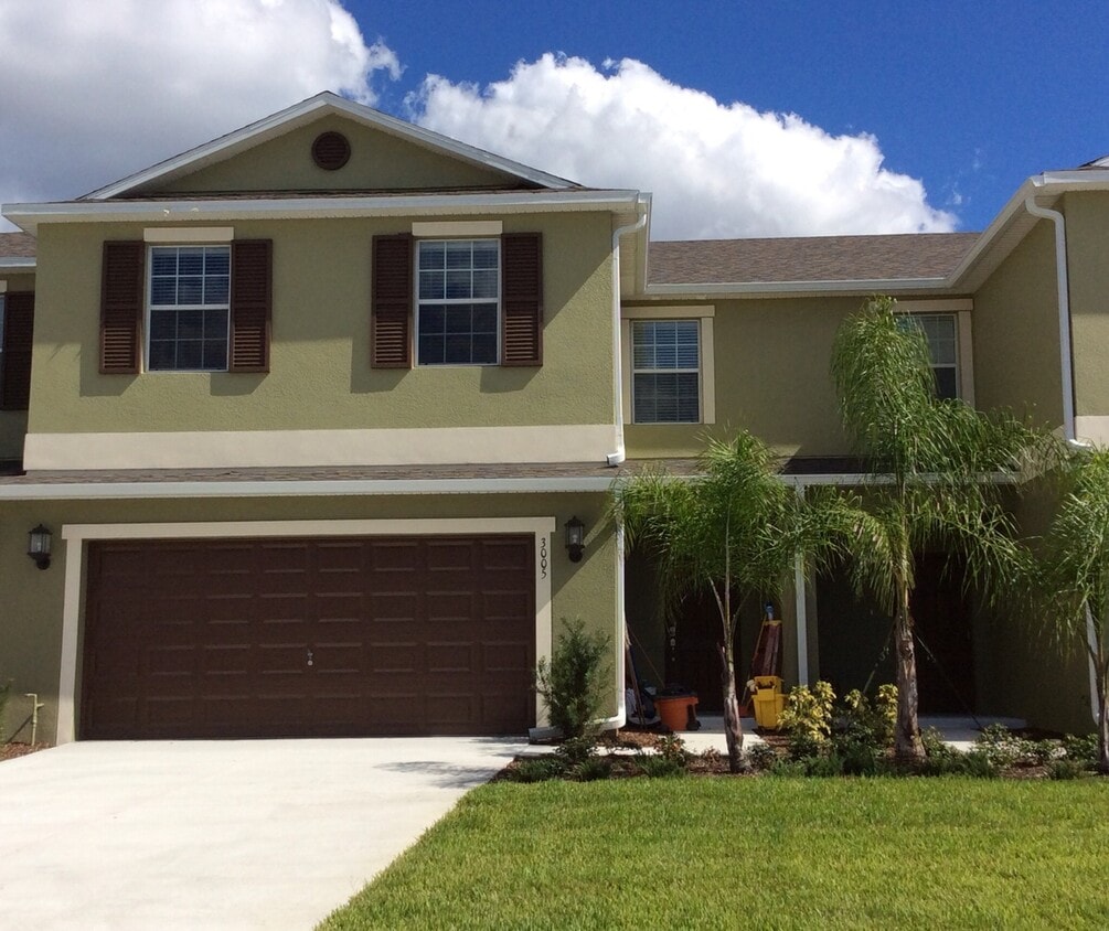 Spacious 3BR Lake Nona Townhome Near Medical City | 2,319 Sq Ft | 2-Car Garage - Spacious 3BR Lake Nona Townhome Near Medical City | 2,319 Sq Ft | 2-Car Garage