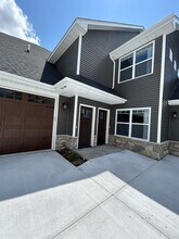 Building Photo - 2960 Shanes Way