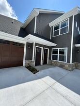 Building Photo - 2960 Shanes Way