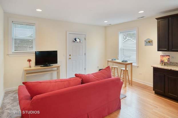 Foto del edificio - 3339 W Byron St