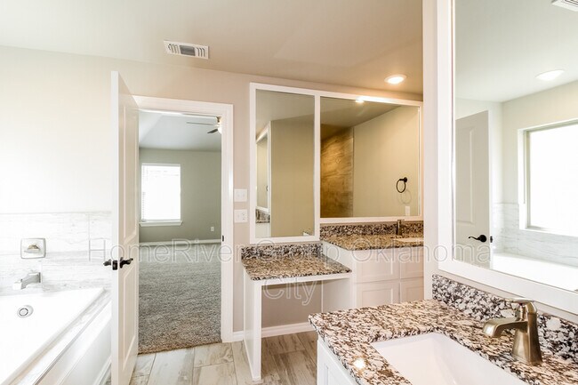 Building Photo - 801 Red River Dr