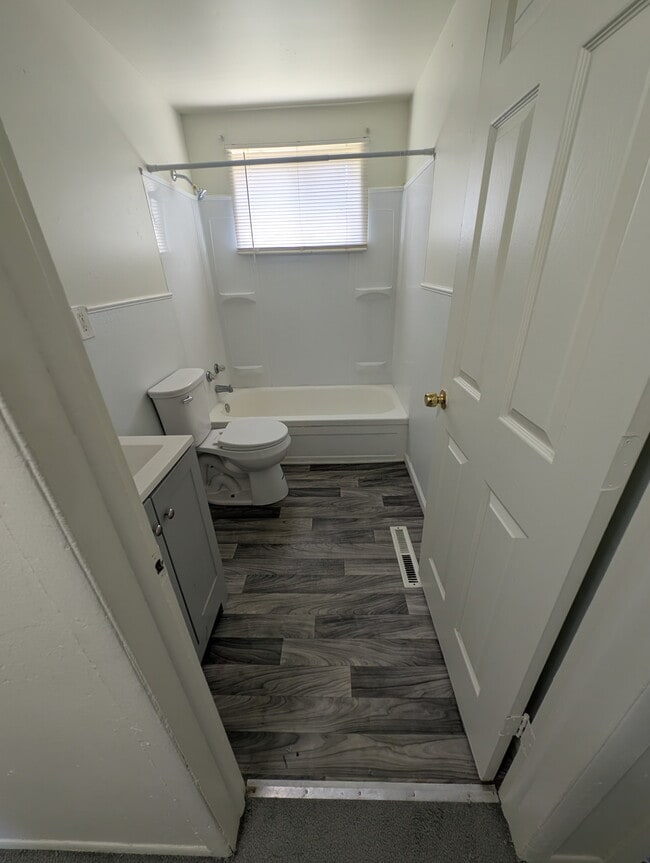 Foto del edificio - 2143 O’Brien Rd