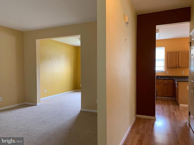 Foto del edificio - 35 Oakmont Terrace
