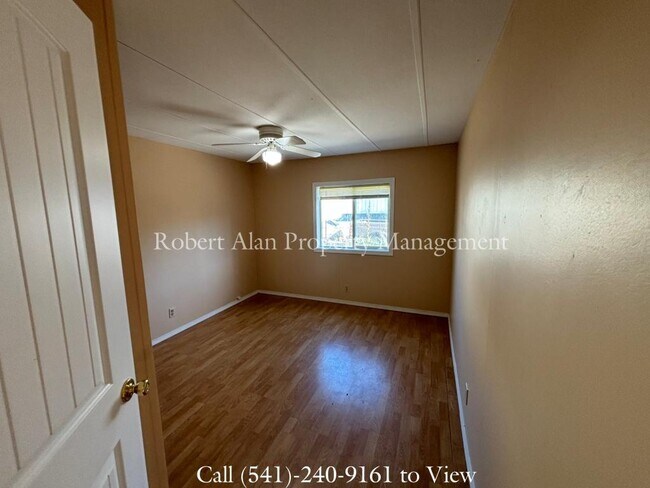 Foto del edificio - 447 SW 5th St