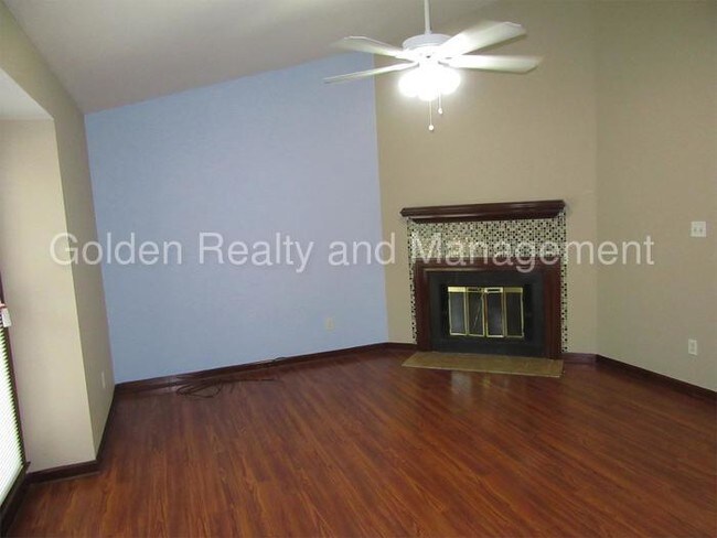 Building Photo - 4600 Brockton Dr