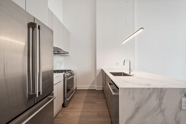 Foto del edificio - 728 Waukegan Rd