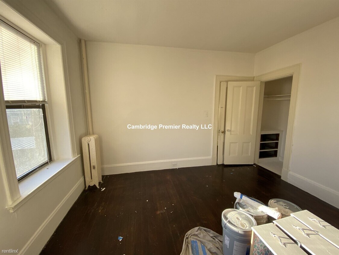Primary Photo - 2 br, 1 bath Apartment - 425 Broadway
