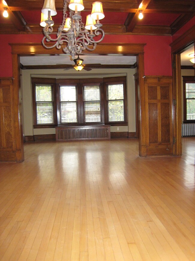 Building Photo - 2830 N Maryland Ave
