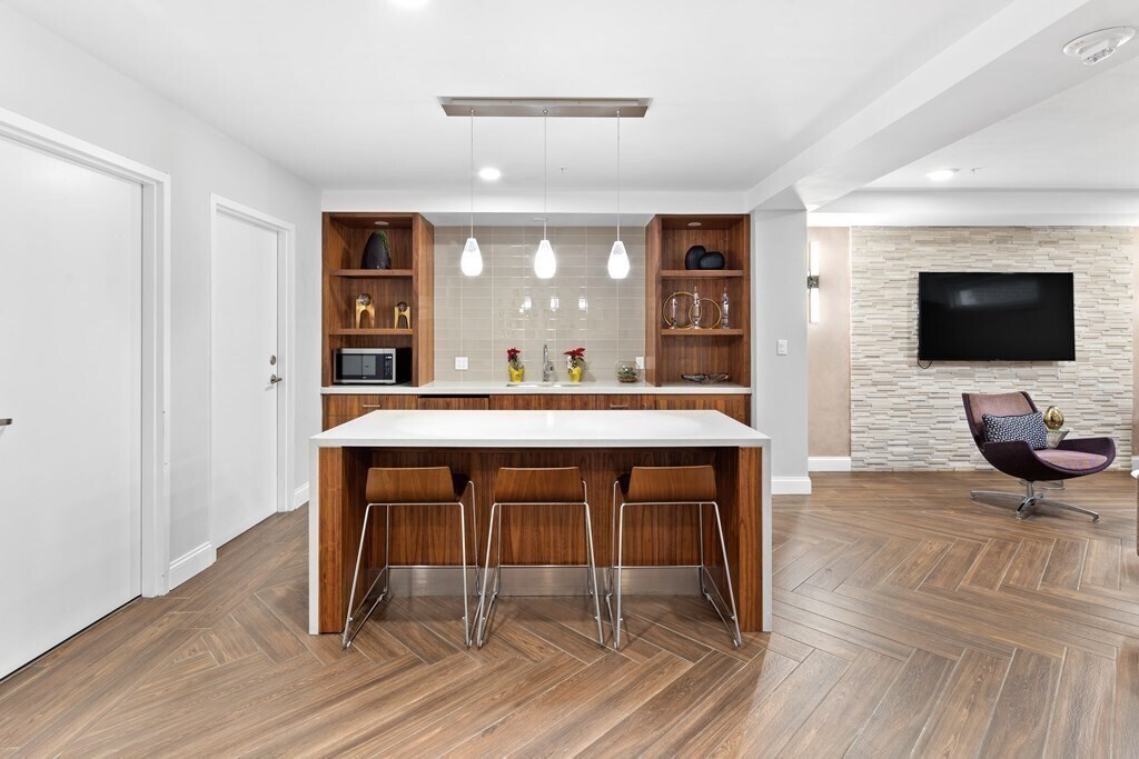 Foto principal - 771 Harrison Ave