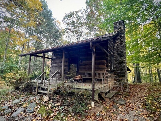 Foto del edificio - 575 Beaverdam Rd