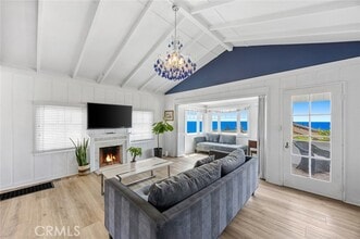 Building Photo - 2750 Solana Way