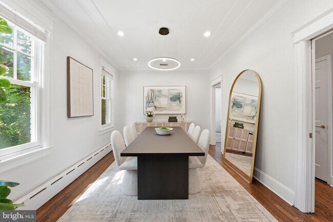 Foto del edificio - 3512 30th St NW