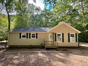 Building Photo - 22 Wildwood Dr