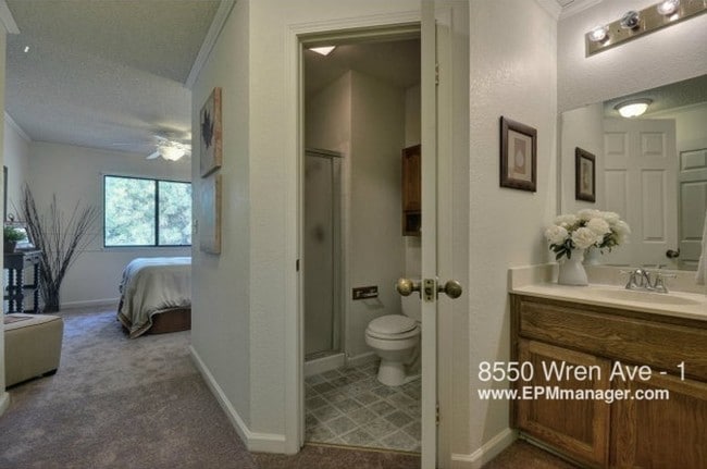 Building Photo - 8550 Wren Ave