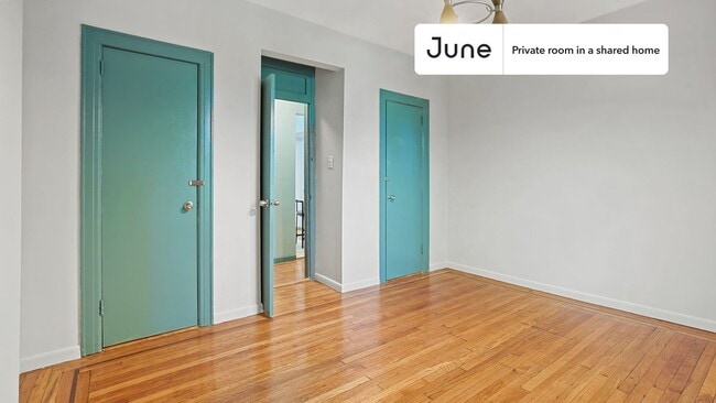 Building Photo - Room in Shared 4 bed/1 bath home
