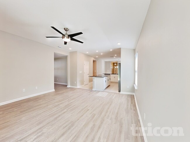 Foto del edificio - 470 Chandler Dr