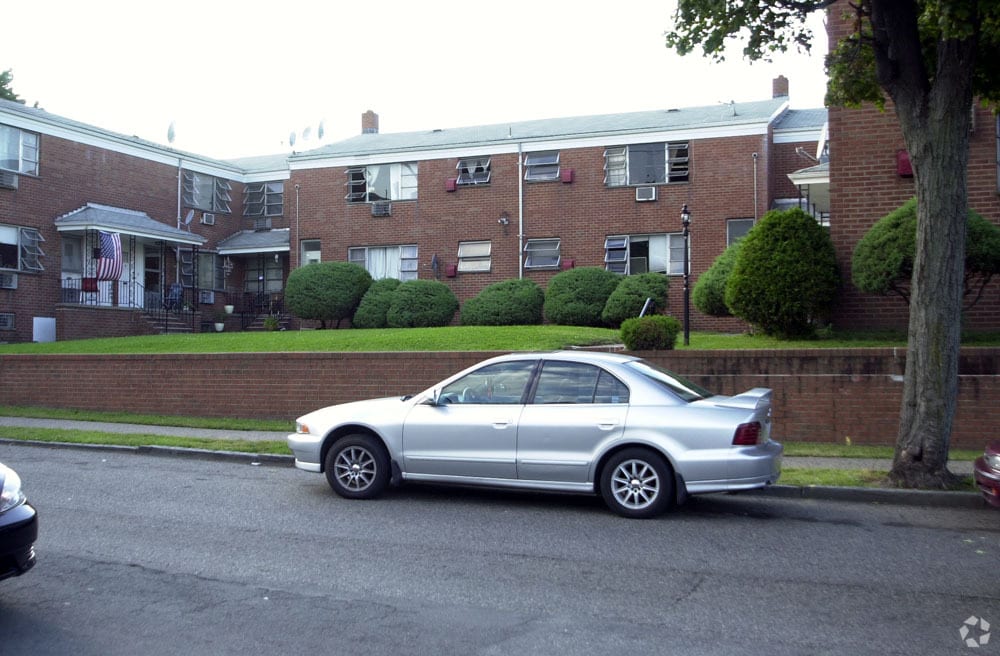 Building Photo - 139-145 Haledon Ave