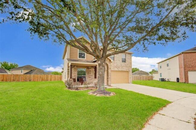 Building Photo - 9610 Serenata Ct