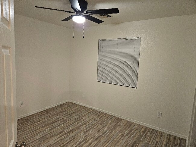 Foto del edificio - 3440 Sunriver Rd