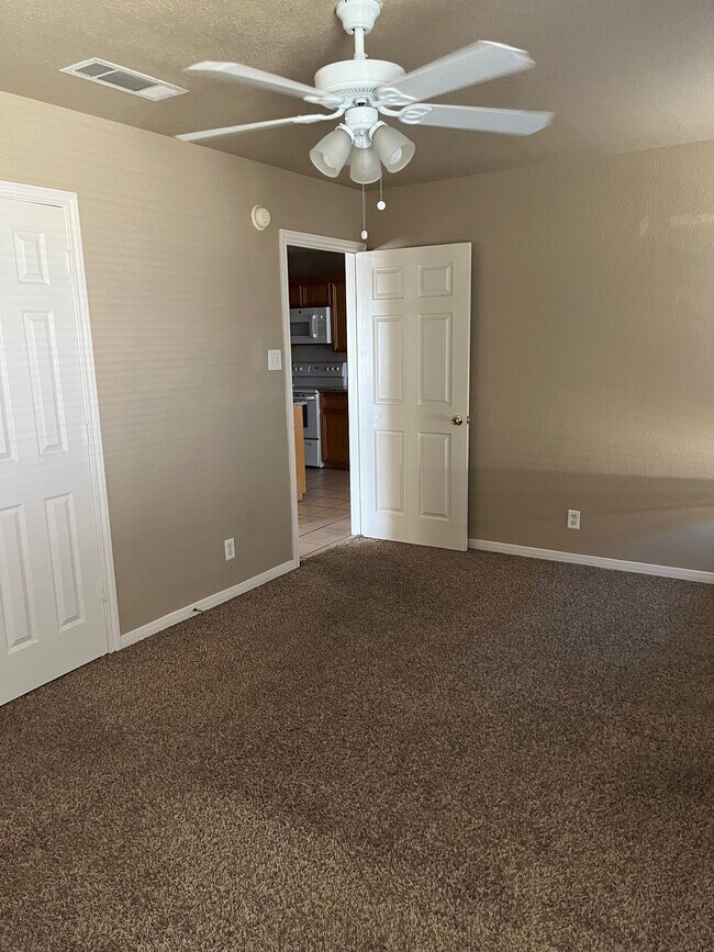 Dormitorio 1 - 4708 John David Dr