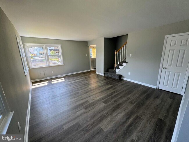 Foto del edificio - 1015 Alcyon Dr