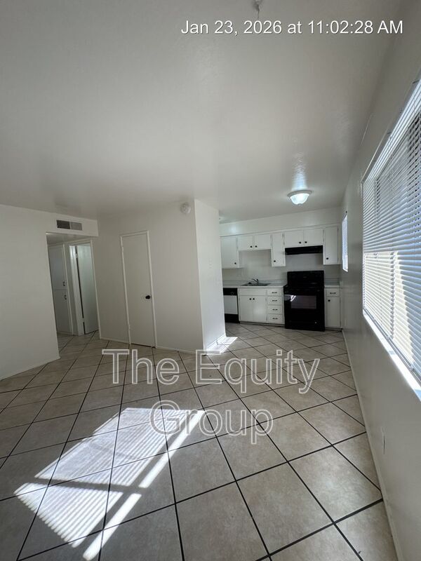 Building Photo - 310 N Orange Ave