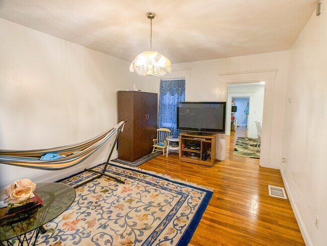 Foto del edificio - 6 Webster St