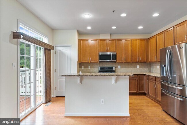 Foto del edificio - 8311 Gibbs Way