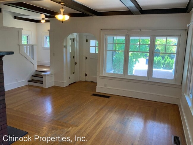 Building Photo - 3 br, 2 bath House - 1177 W 11th Ave