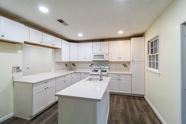 Foto del edificio - 2979 Tiller Trail SW
