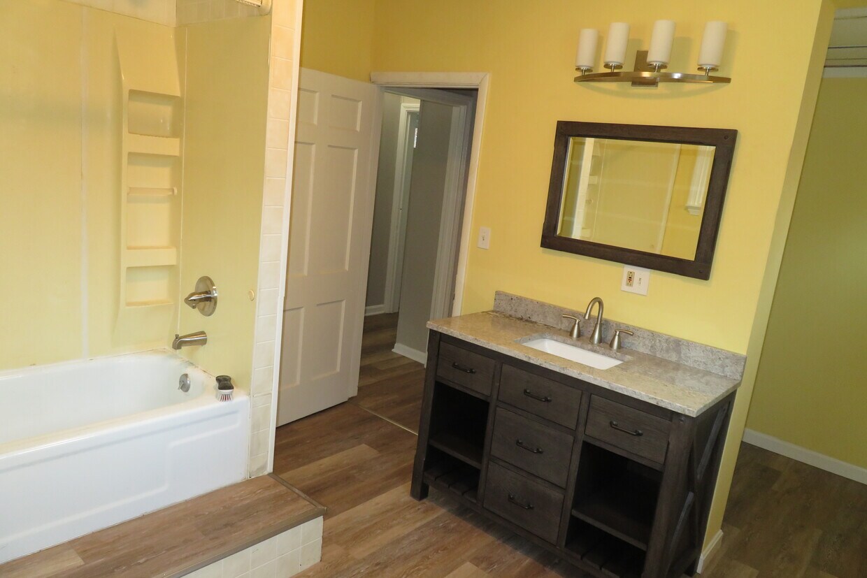 Foto principal - 424 Kirn Ave