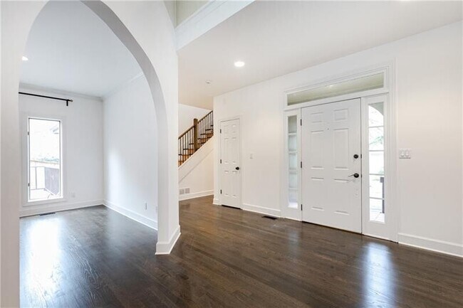 Foto del edificio - 3491 Roswell Rd NE
