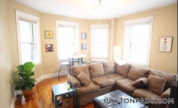 Building Photo - 319 Allston St