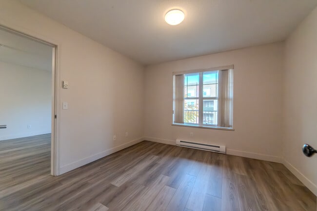 Building Photo - Mill Creek Estates